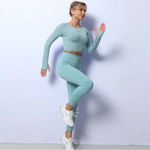 Women’s yoga fitness exercise suit